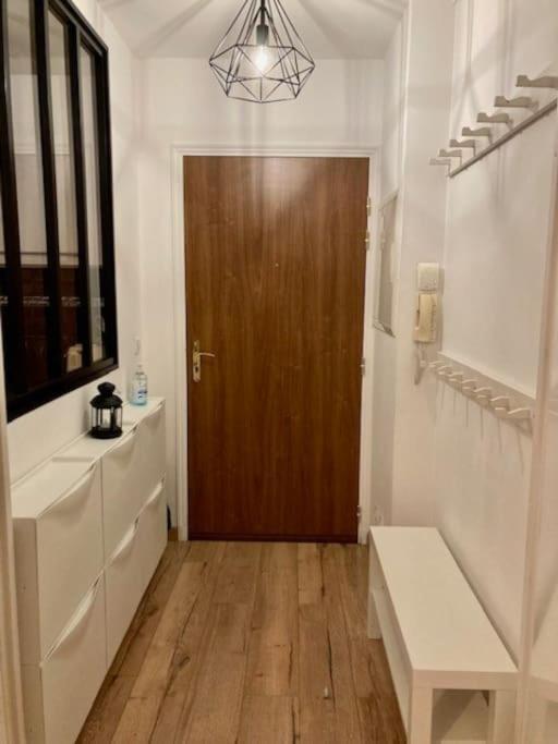 Appartement En Centre-Ville Μπισί-Σεν Ζορζ Εξωτερικό φωτογραφία